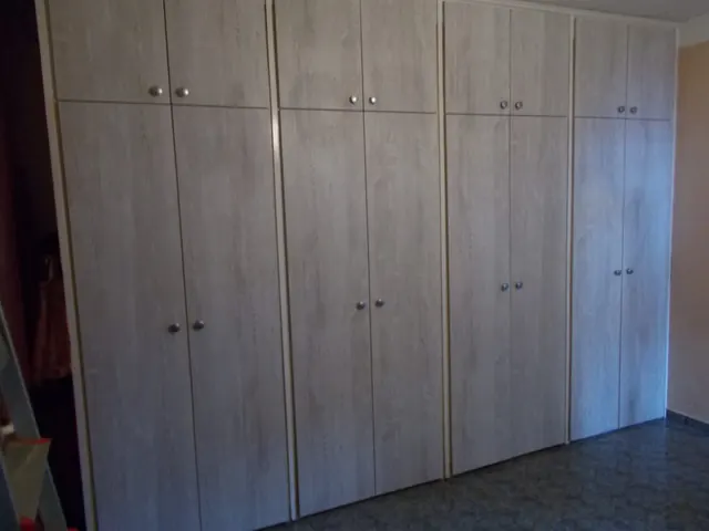 Vestavěné skříně